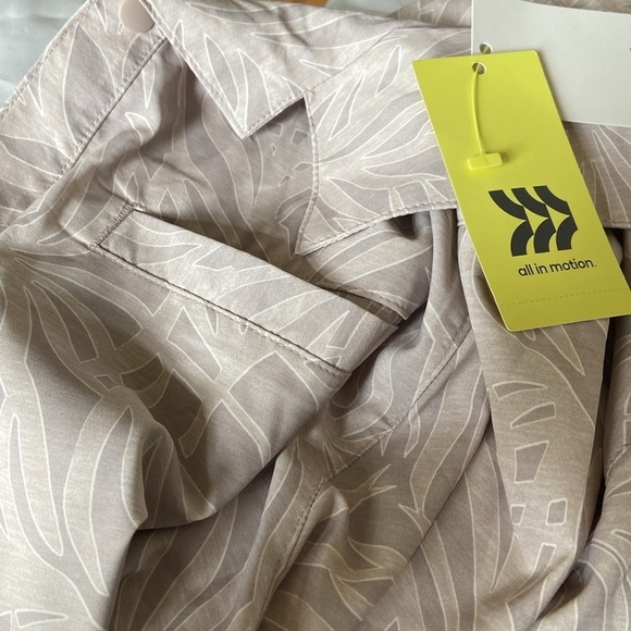 Men's Adventure Shirt - All In Motion™ Light Gray new - Picture 6 of 8